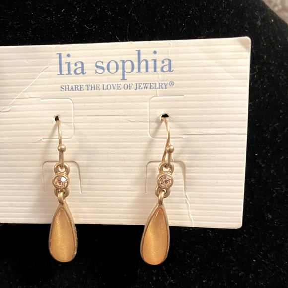 Lia Sophia Jewelry - Lia Sophia Brown Rhinestone With Yellow Pendant!